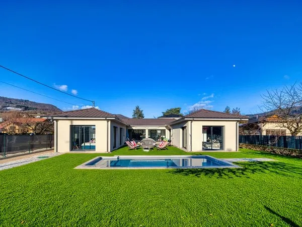 Villa de plain-pied - Coublevie centre