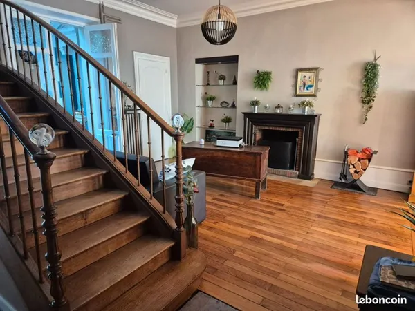 Maison 7 pièces 185 m²