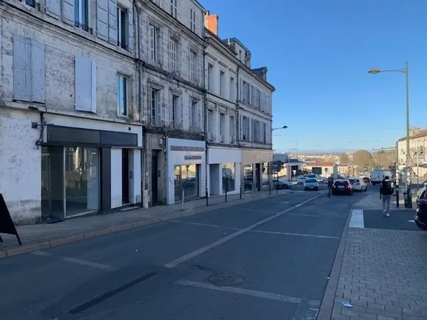 ANGOULEME Immeuble 4 lots principaux
