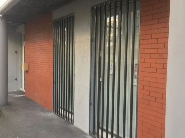 A louer local Commercial, Bureaux, Commerce