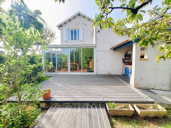 Maison 5 pièces 85 m²