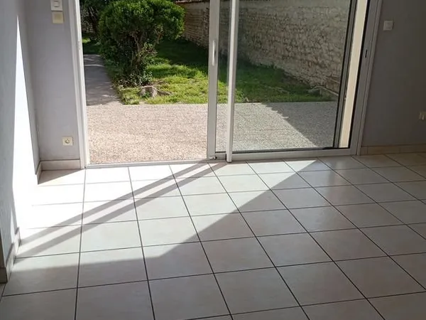 Location maison .f3 proche centre ville