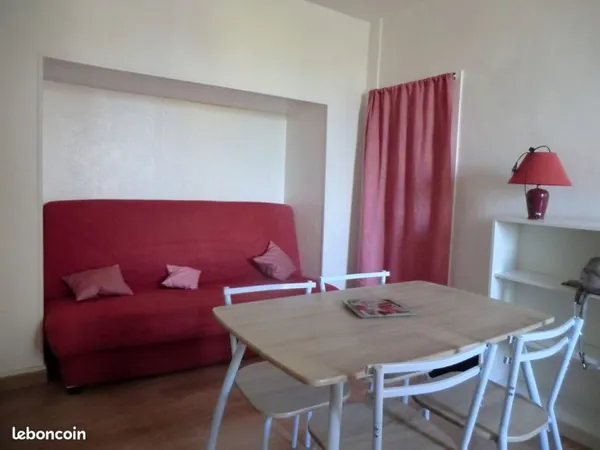 Studio 1 pièce 17 m²