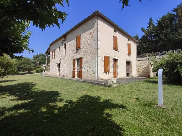 Maison 7 pièces 185 m²