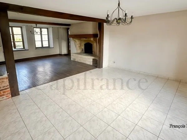 Maison à vendre 7 pièces proche de MACHAULT (08)