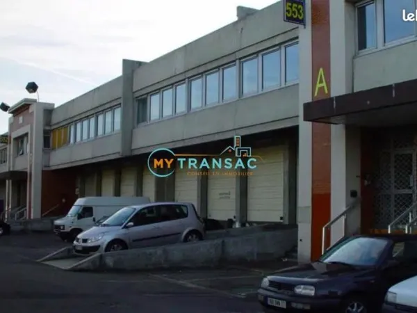 Local bureaux 1 251 m²