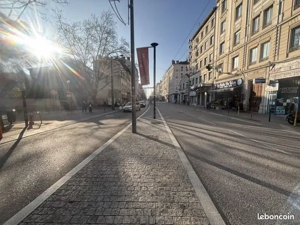 Local commercial 60 m²