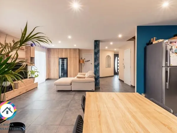 Maison 5 pièces 150 m²