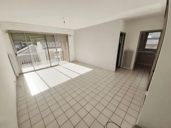 T2+terrasse+ garage et ascenseur