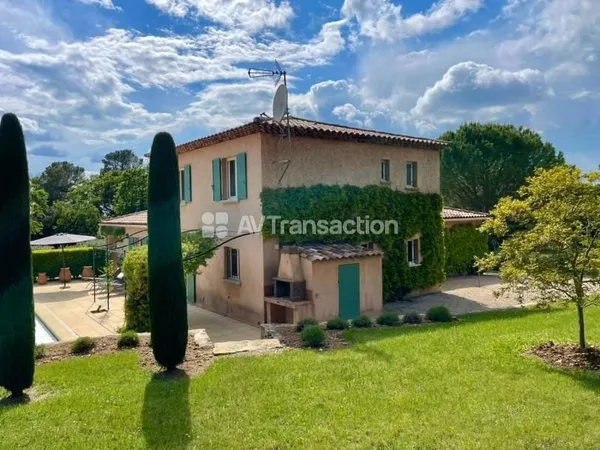 Maison 5 pièces 174 m²