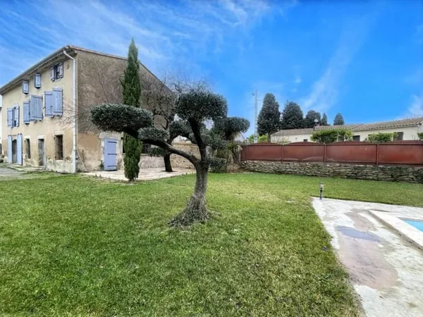 Maison 5 pièces 220 m²