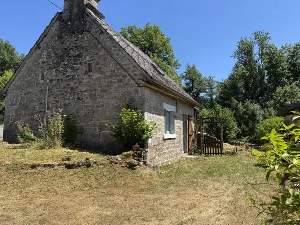 PETIT PIED À TERRE CORRÉZIEN