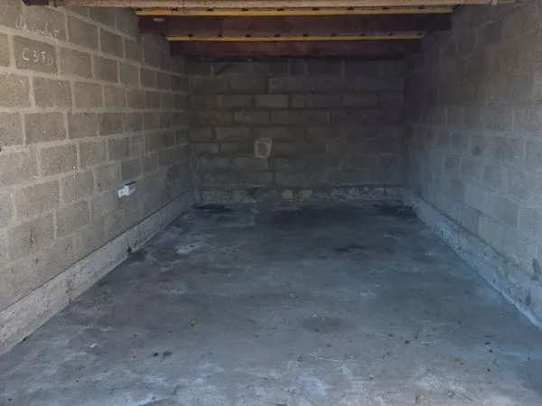 Garage à louer