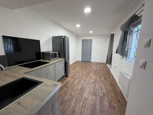 STUDIO T1 AVEC TERRASSE