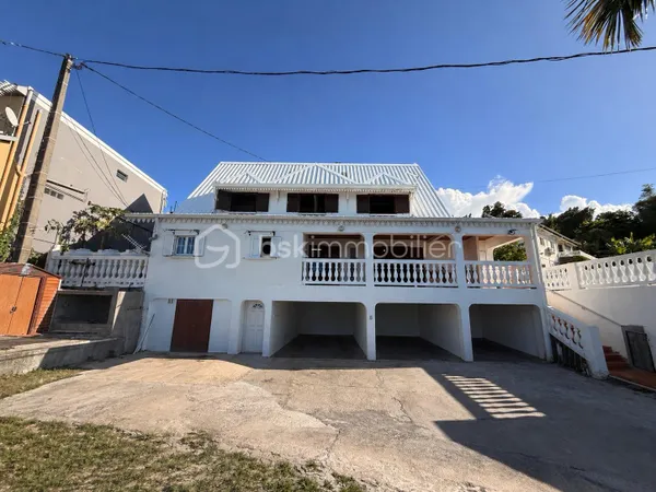 Maison 20 pièces 367 m²
