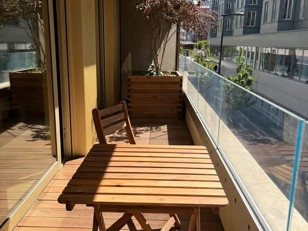 Studio meublé - Chauffage inclus - Terrasse (7m2) - Paris 15 Convention - comme un 2 pièces
