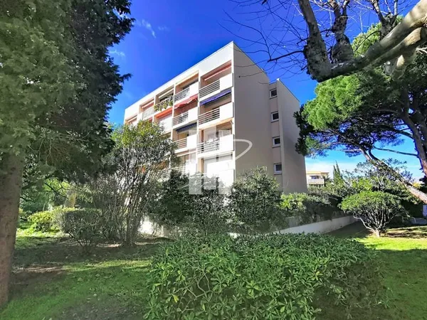 A VENDRE APPARTEMENT 2 PIECES PROCHE PLAGES
