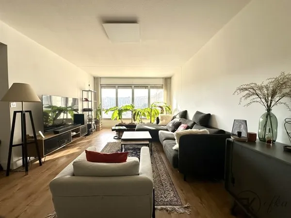 Spacieux T4 de 102 avec vue sur le Lez