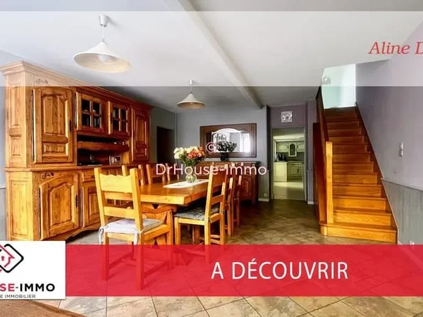 Charmante maison de bourg en pierre (163 m2) rénovée au centre de La Haye-du-Puits, jardin, garage i