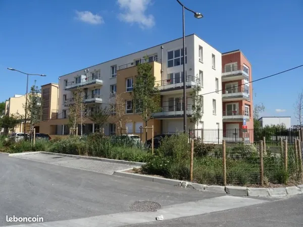 Parking 13 m² Saint Brice Courcelles