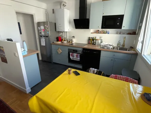 Loue appartement 65m² Quartier Jeanne d'Arc - Colocation T4 (3 chambres) 3 chambres dispo début juin