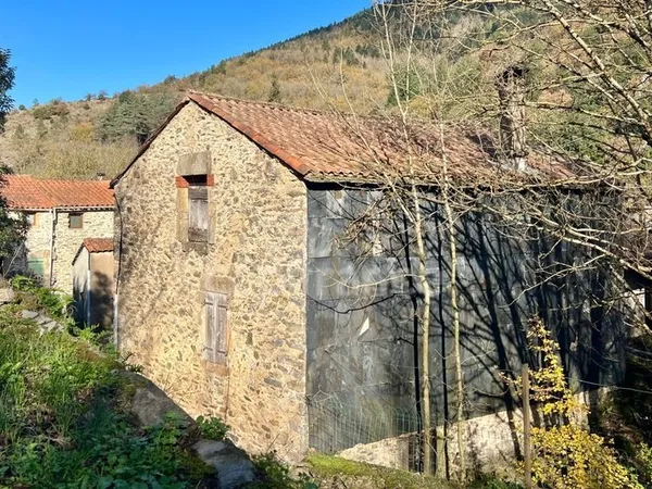 Maison à rénover avec extension en plus à finaliser