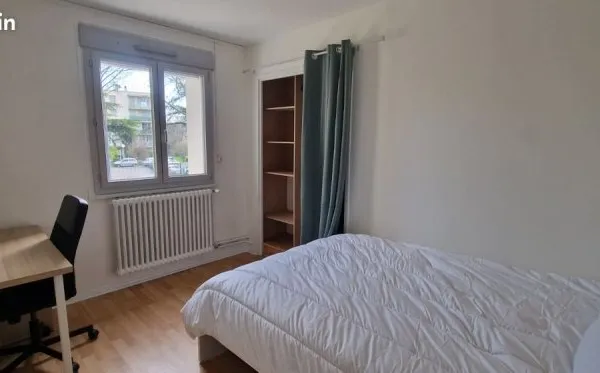 Chambre meublée rénovée à neuf - Calme & Tout Inclus (Vaulx-Village)