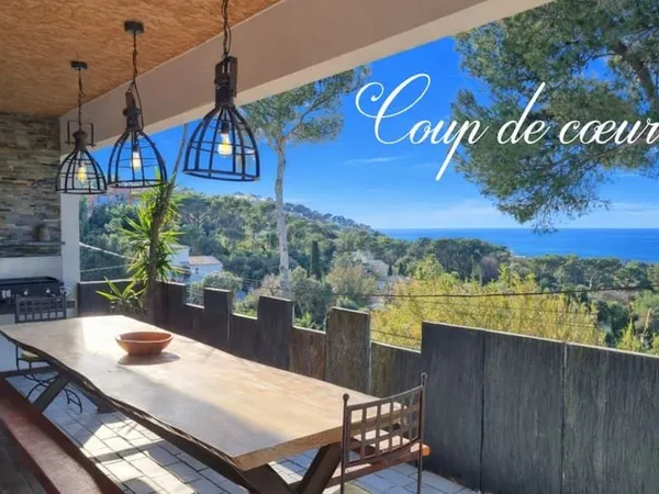 Six-Fours les Plages, vue dégagée mer pour cette villa + studio
