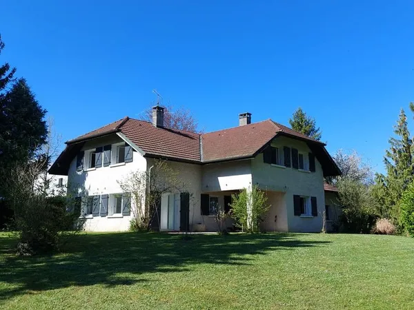 Magnifique Villa Familiale T7 - 200 m² - Grand Terrain - Prévessin-Moëns
