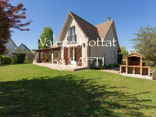 Maison familiale sur grand terrain piscinable