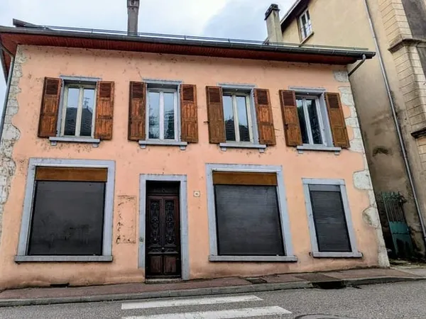 Maison 11 pièces 306 m²