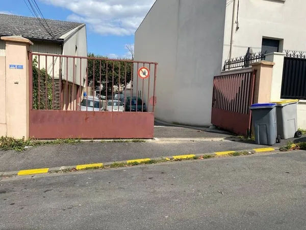 Parking 130 m²
