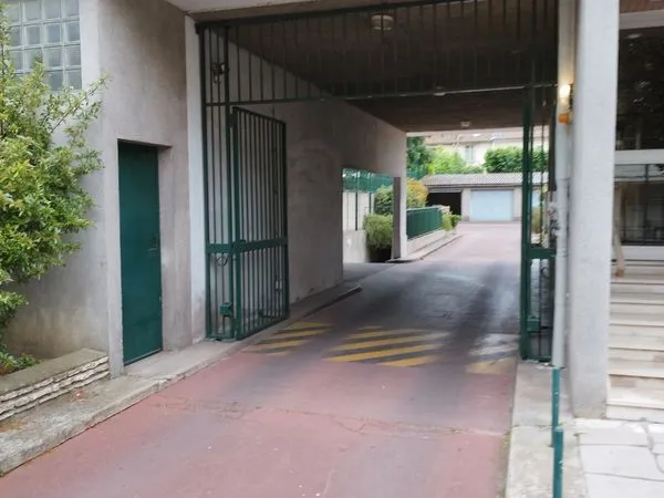 Parking Box