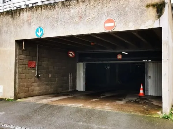 Place de parking sécurisée - Rennes, Rives de l'Ille