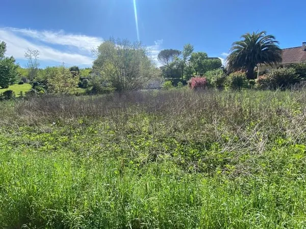 Terrain 1480 m²