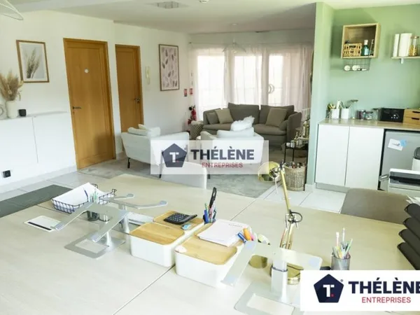 Local professionnel 114 m²
