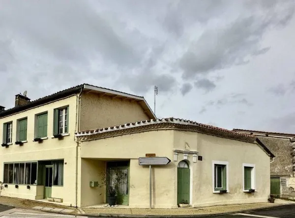 Maison 10 pièces 280 m²
