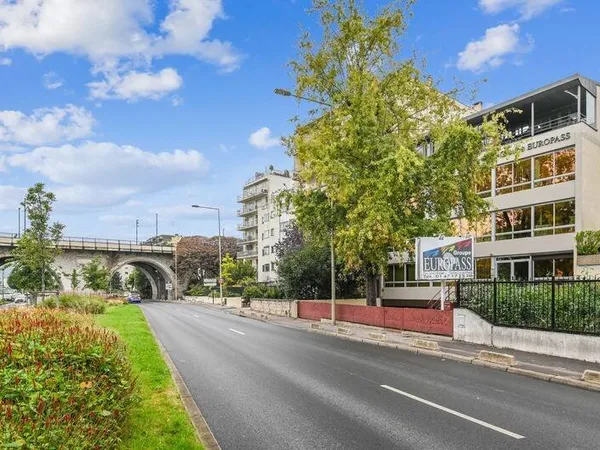Immeuble 370 m²