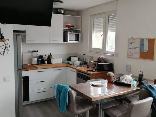 Chambre dans maison en colocation