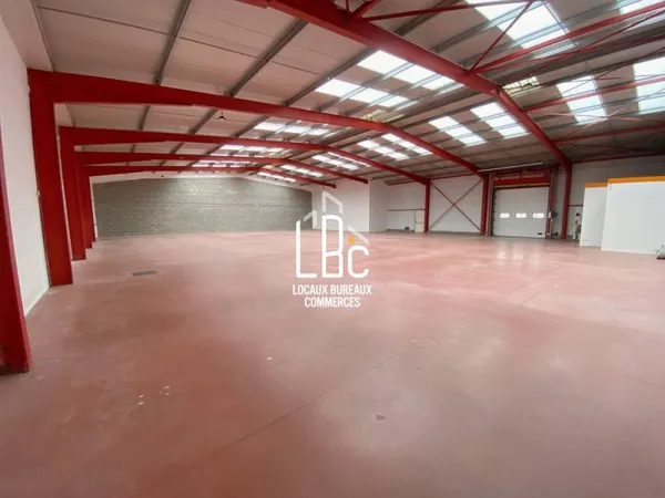Châteaubriant - À vendre local commercial 709 m²