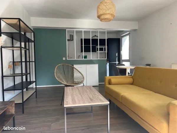 Appartement T3 meublé - parking + terrasse à deux pas du marché de Wazemmes