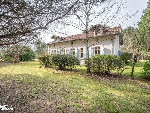 Maison 6 pièces 160 m²