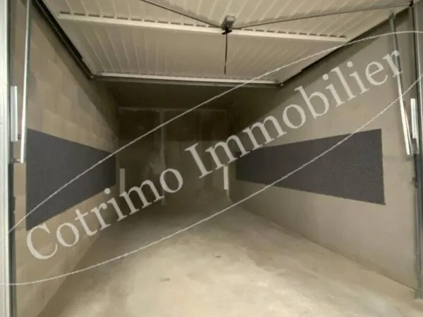 Parking 13 m²