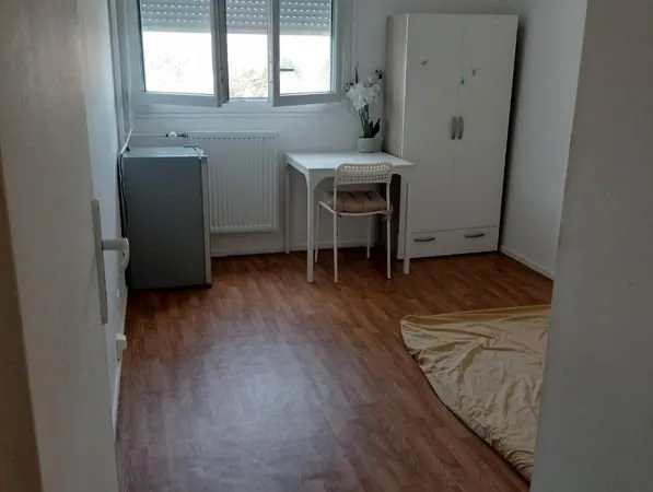 Chambre meublée à louer