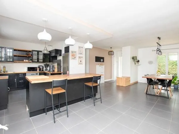 Maison de plain-pied 5 pièces 110 m²