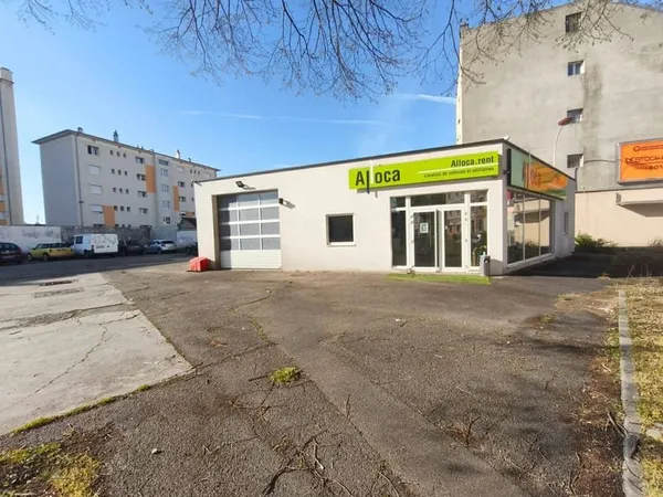 Opportunité foncière de 1 477 m² avec local d'activité exi