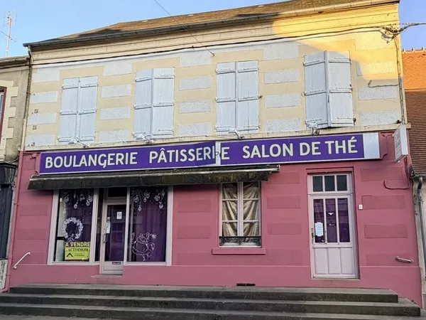 Local artisanal avec appartement centre-ville de Prémery