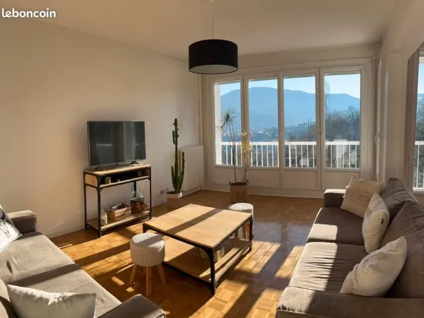 Appartement - Grand T5 lumineux 100m2 - Firminy
