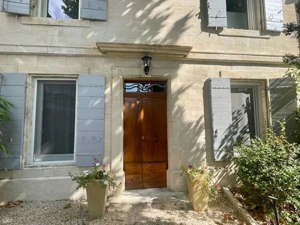 Maison 12 pièces 370 m²
