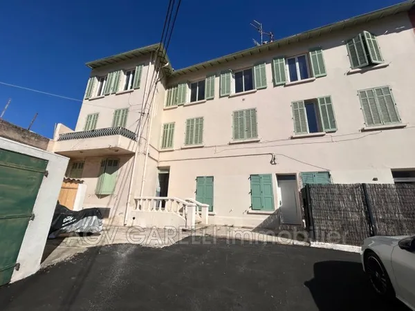 Studio 1 pièce 21 m²